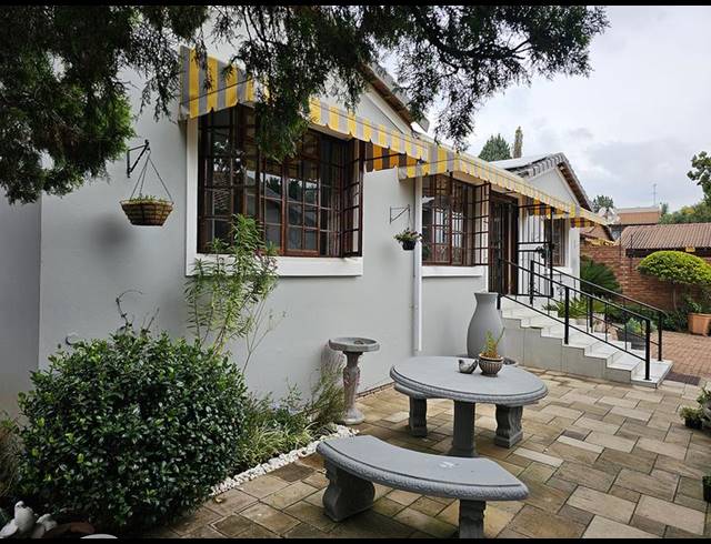 3 BEDROOM HOUSE FOR SALE IN BRYANSTON